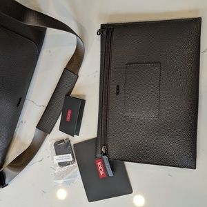 tumi satya satchel